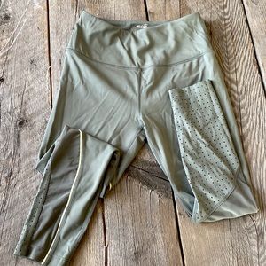 Size S, Workout Capri length Leggings